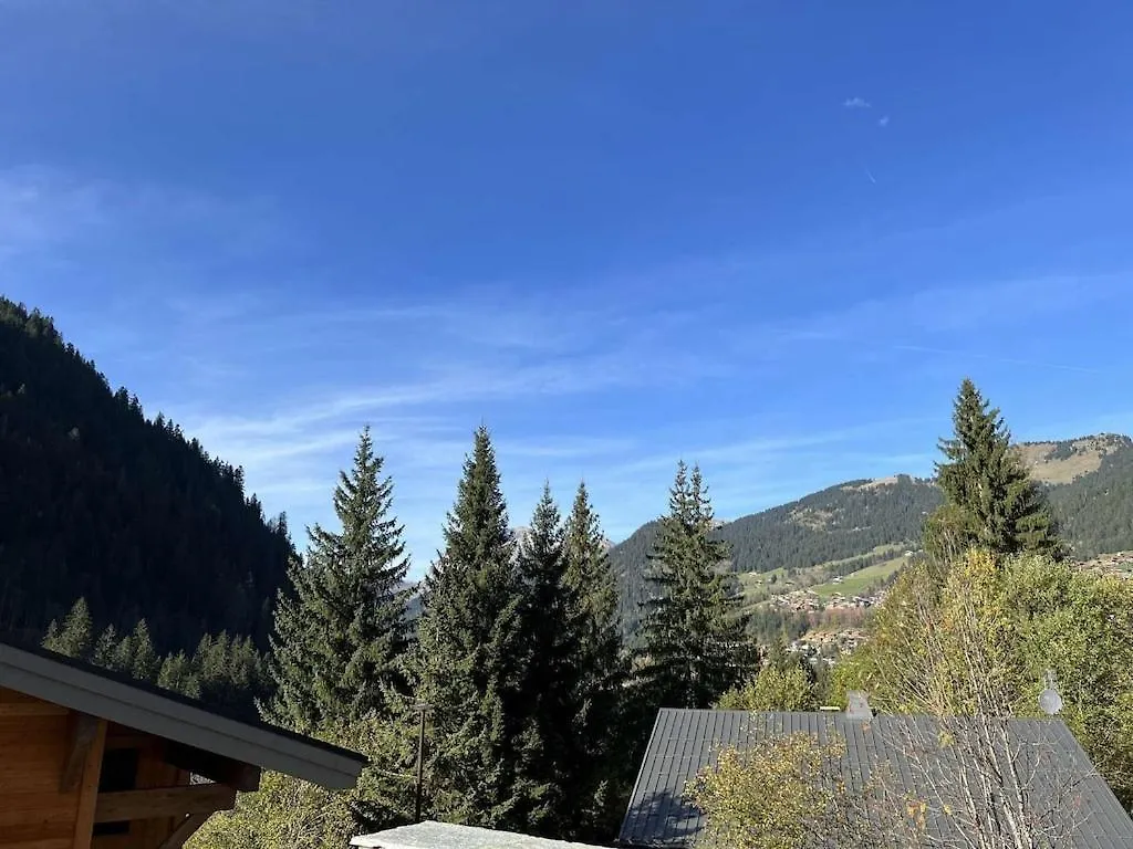Les Freinets: Alpine Retreat with Optional Multipass Apartment Chatel