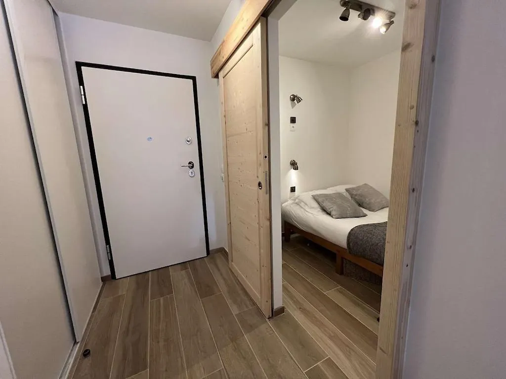 Les Freinets: Alpine Retreat with Optional Multipass Apartment Chatel 0*,